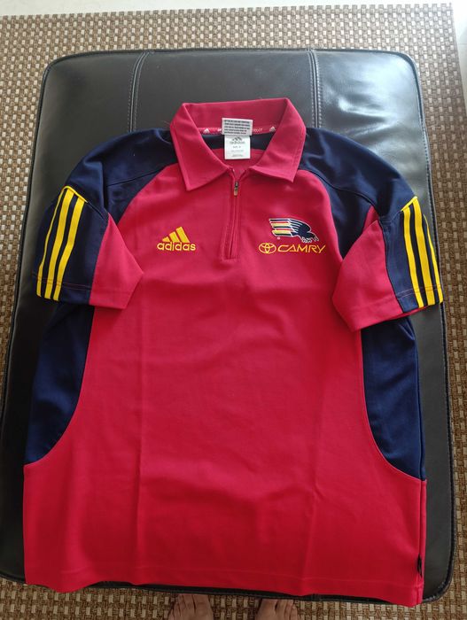 Camisolas e polos de varios clubes