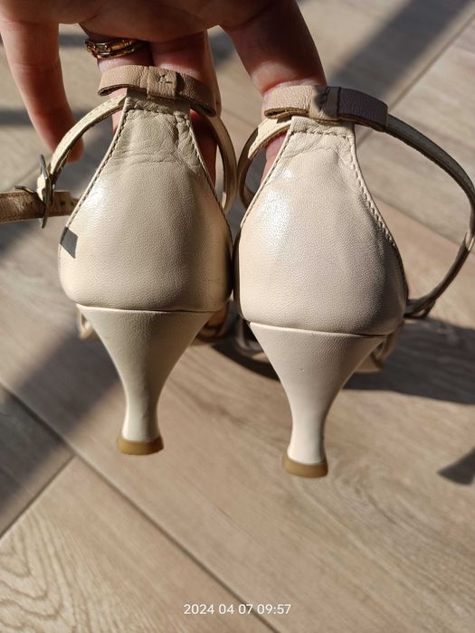 Buty Ryłko rozmiar 36