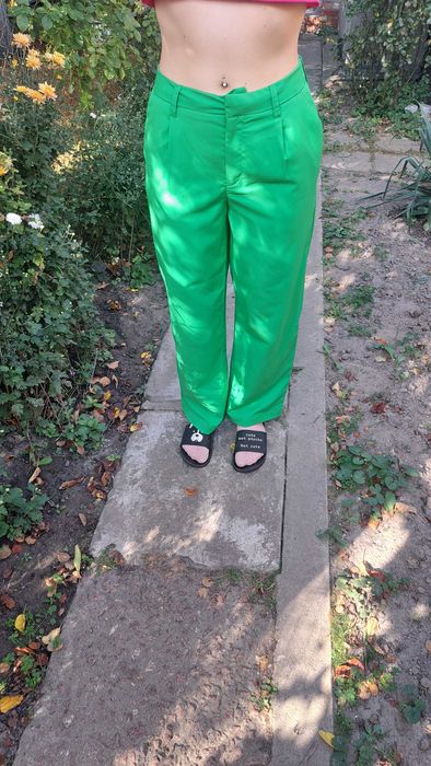 H&M штани зелені,штанцІ спортивні ,спортивні на кнопках