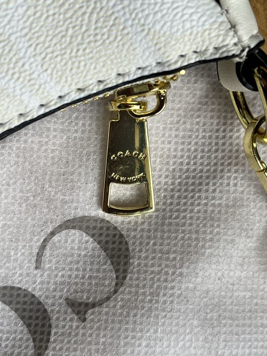 Mala da Coach Branca Nova