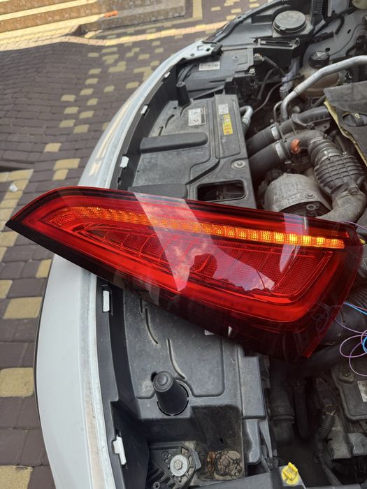 Стопи Audi Q5 8R 2010-2017 жовтий поворотник США-Європа