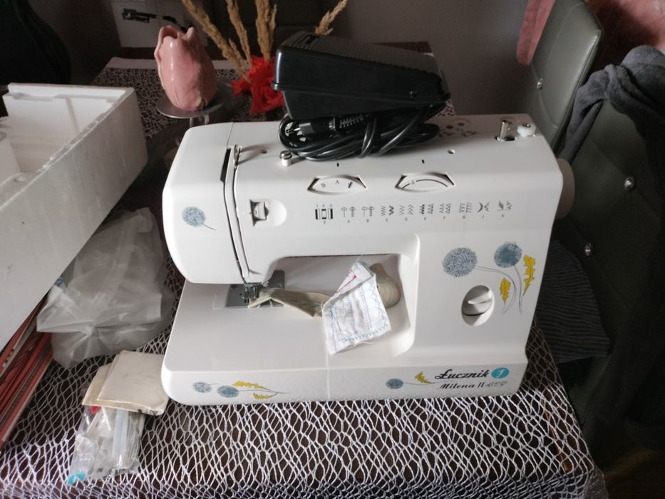 Sprzedam maszynę do szycia Łucznik