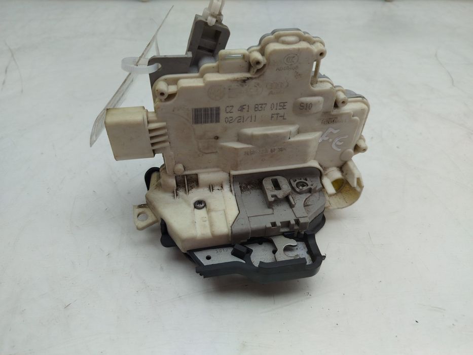 Fechadura / fecho porta frente esquerdo AUDI A3 (8P1)