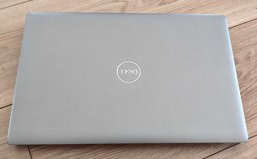 DELL Precision 15.6 cala ze stacja dok USB-c DELL i Win 11 Pro