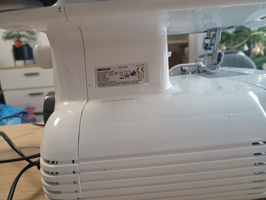 Maszyna do szycia Overlok