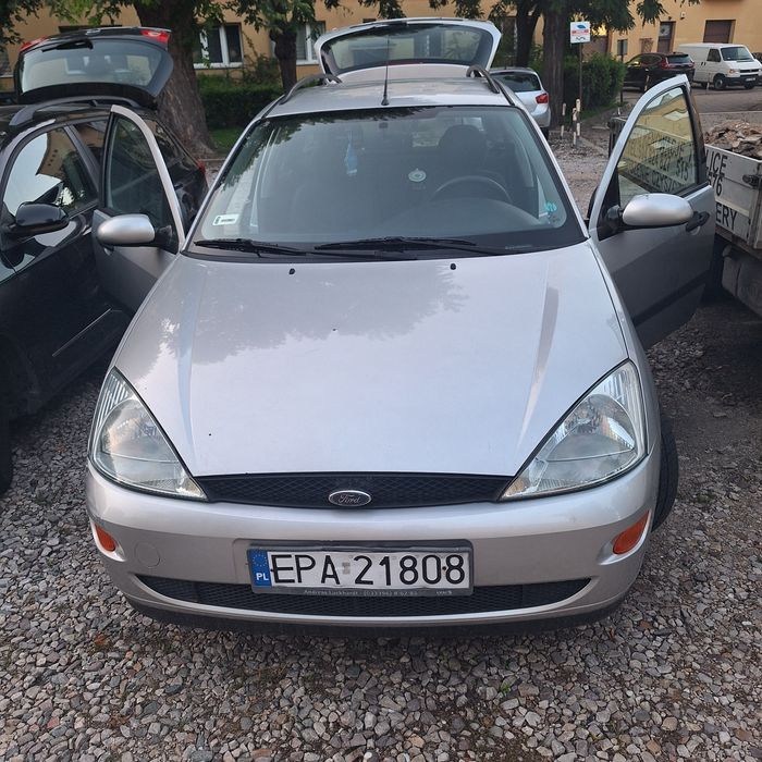 Ford focus 1.6 benzyna