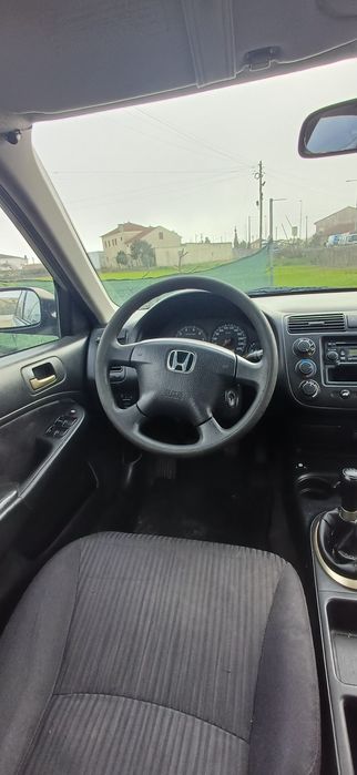 Honda Civic VII com motor avariado
