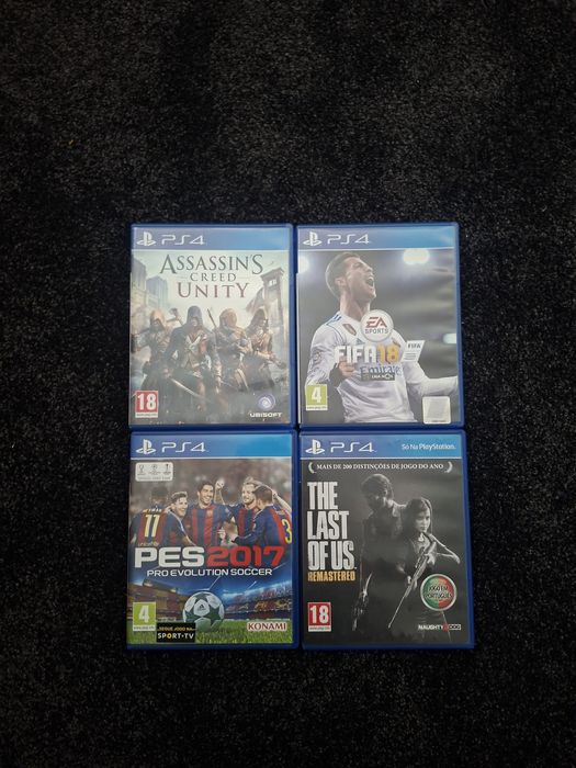 Playstation 4 + 4 jogos + 1 comando