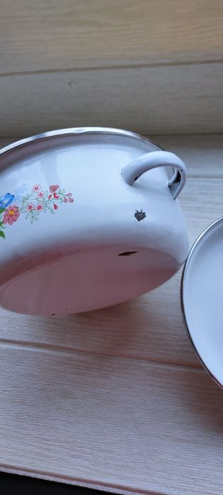 Каструля, чугунок, сковорідка, баняк, казанок,форма для запікання