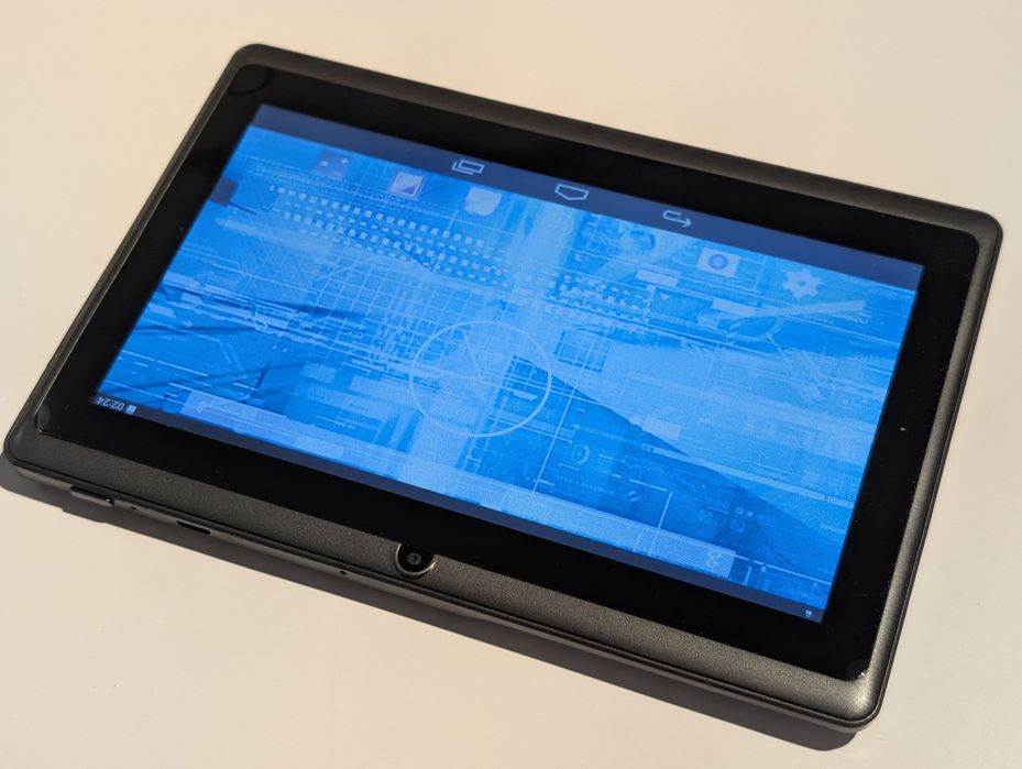 Tablet 7" CX-786 – Android 4.4 – do prostych zastosowań. NOWY
