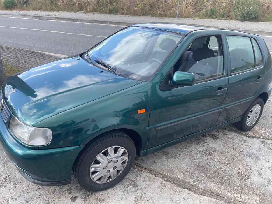 Carro Polo verde 1995