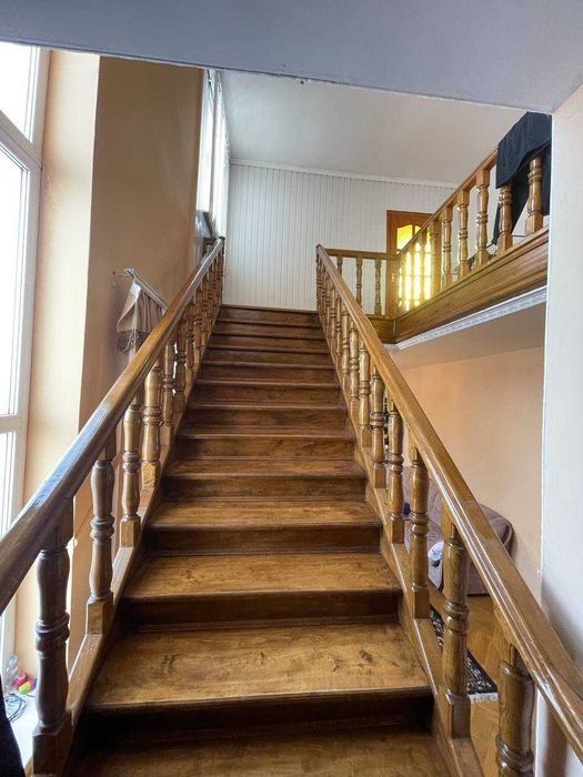 Продаж цегляного Будинку :Вул Новознесенська