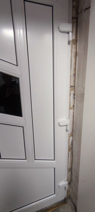 Drzwi zewnętrzne plastikowe