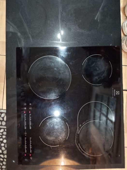 Продам варочную поверхность