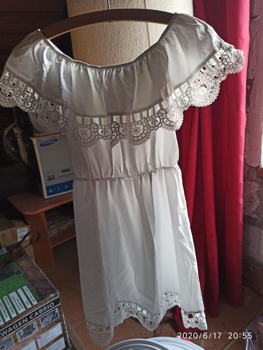 Sukienka biała letnia