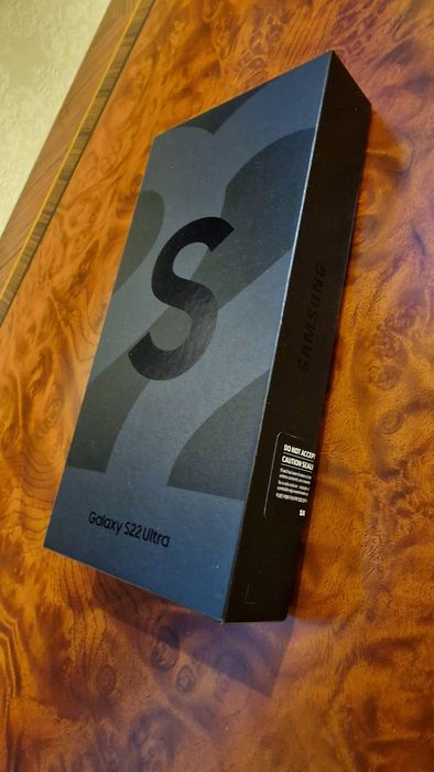Samsung Galaxy S22 Ultra 12/256 Phantom black UACRF