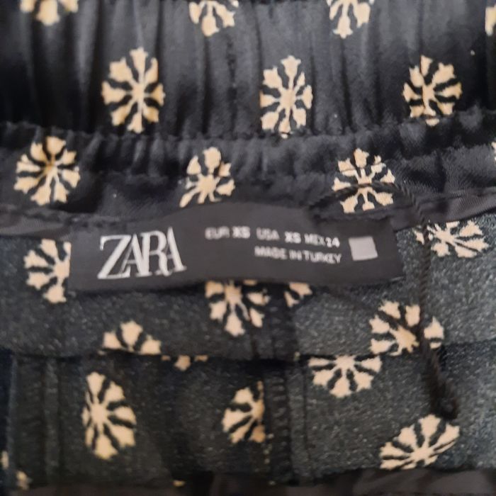 ZARA luźne spodnie, nowe, rozm. XS