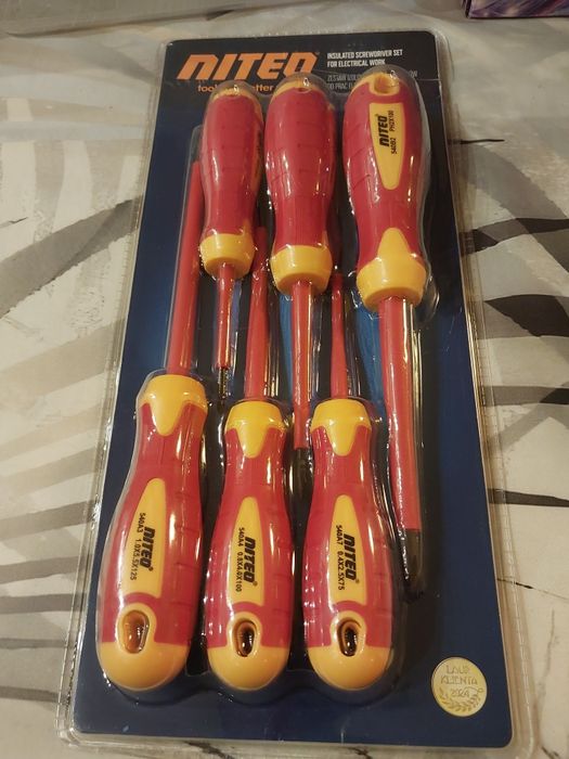 Zestaw izolowanych śrubokrętów