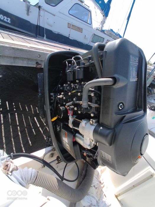 Barco Quiksilver Semi Cabinado