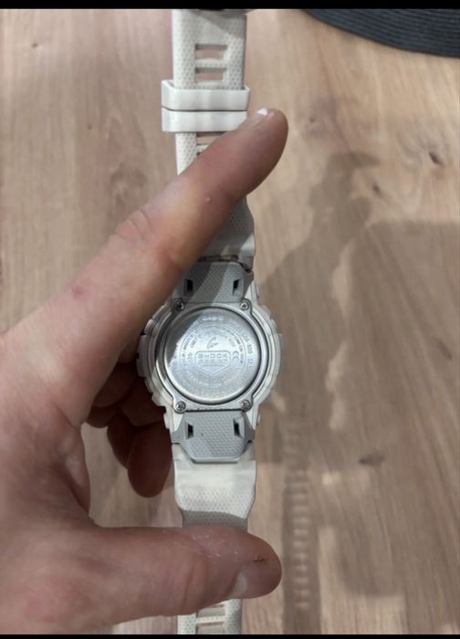 G-shock Casio biały