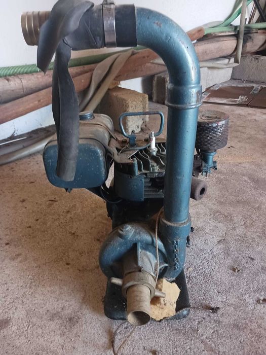 Bomba de água em bom estado