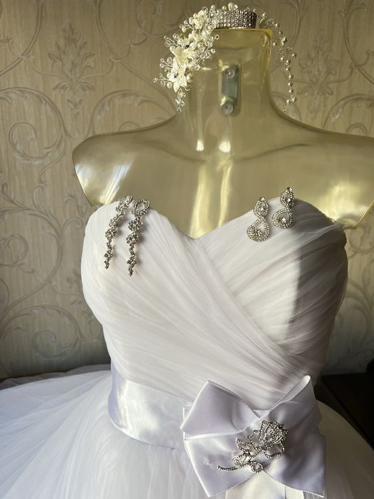 Платье свадебное фата аксессуары