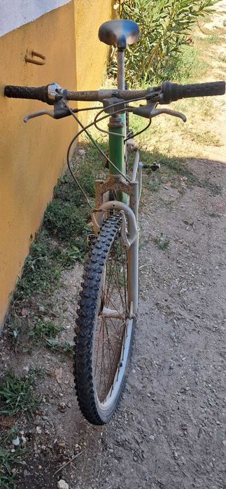 Bicicleta BTT roda 26 Pininfarina