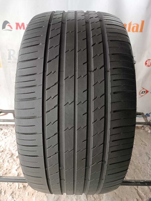 Літня шина 295/35 R21  Tracmax x-privilo rs01+