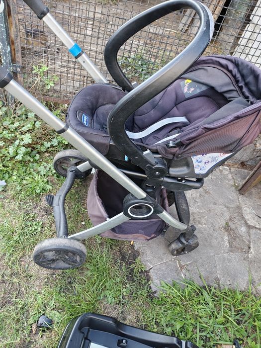 Sprzedam wózek z Chicco 2 w 1