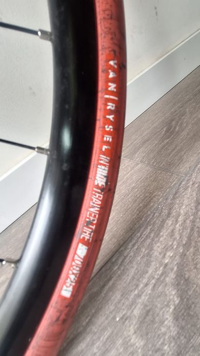 Rolos TACX Bushido Smart + Roda+ Pneu + PEN ANT+