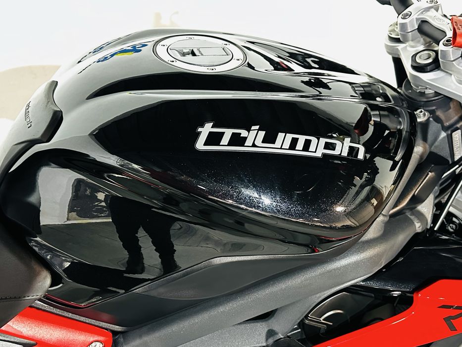 Triumph Street Triple 675 R ABS мото з європи