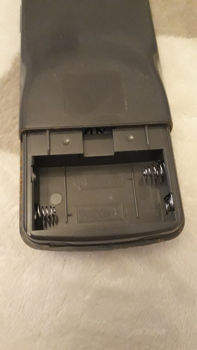 Pilot do magnetowidu TOSHIBA (SHUTTLE VT L 42G