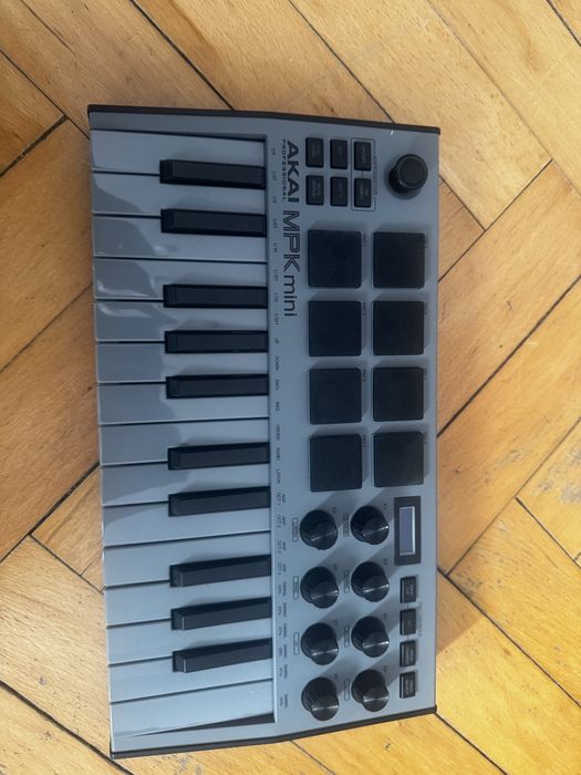 Akai mpk mini grey