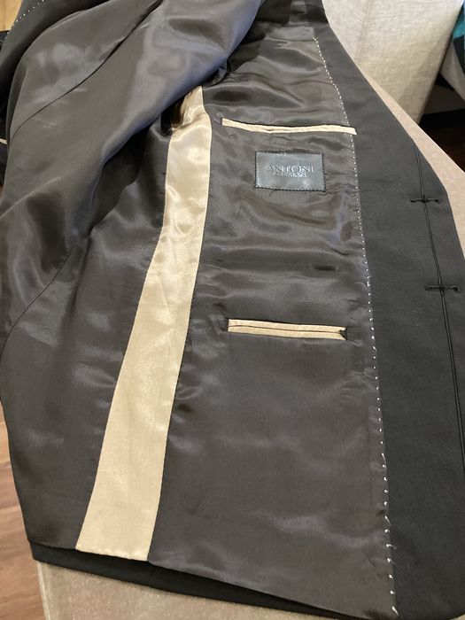 Костюм чоловічий в ідеальному стані.