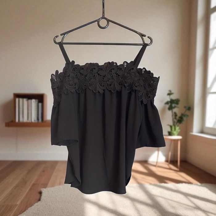 Czarna bluzka hiszpanka z koronką Soon, r. 38/40