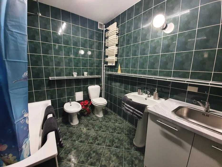 Голосійвський район! Хостел біля метро Голосіївська