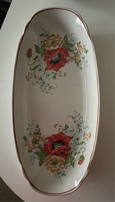 Фарфорові тарілки