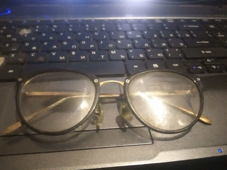 продам очки для зрения в футляре