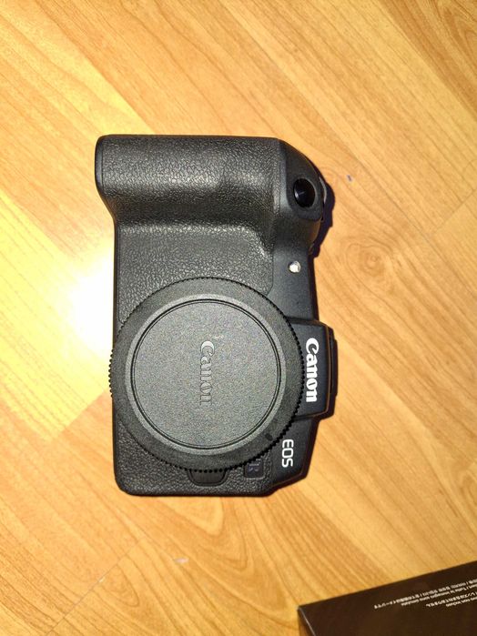 Canon RP corpo + 2 baterias + flash C 430EXII + pilhas recarregáveis