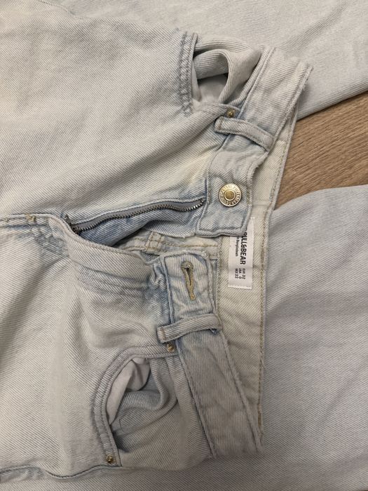 Niebieskie jeansy pull&bear