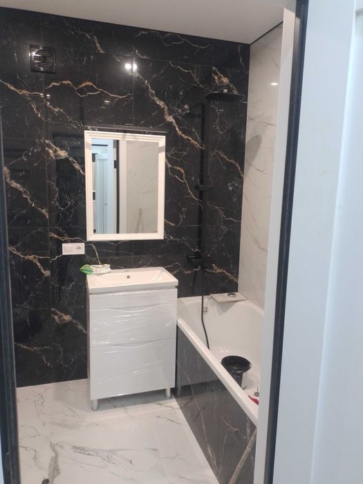 Ремонтні роботи, малярні роботи, вкладання плитки.