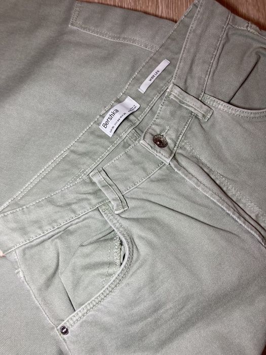 Широкі штани карго bershka