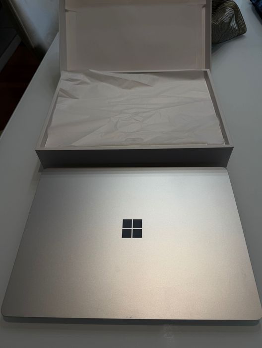 Microsoft Surface Laptop 7 X Elite – 16GB / 256GB – PROMOÇÃO 7 DIAS