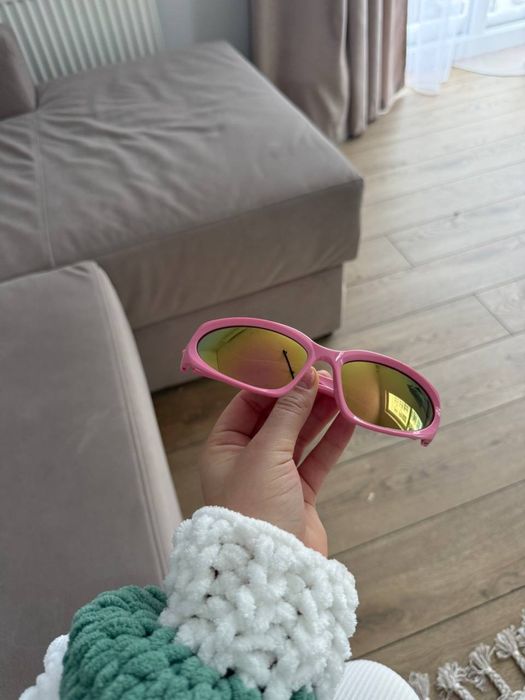 Рожеві окуляри від Іванки Кріль