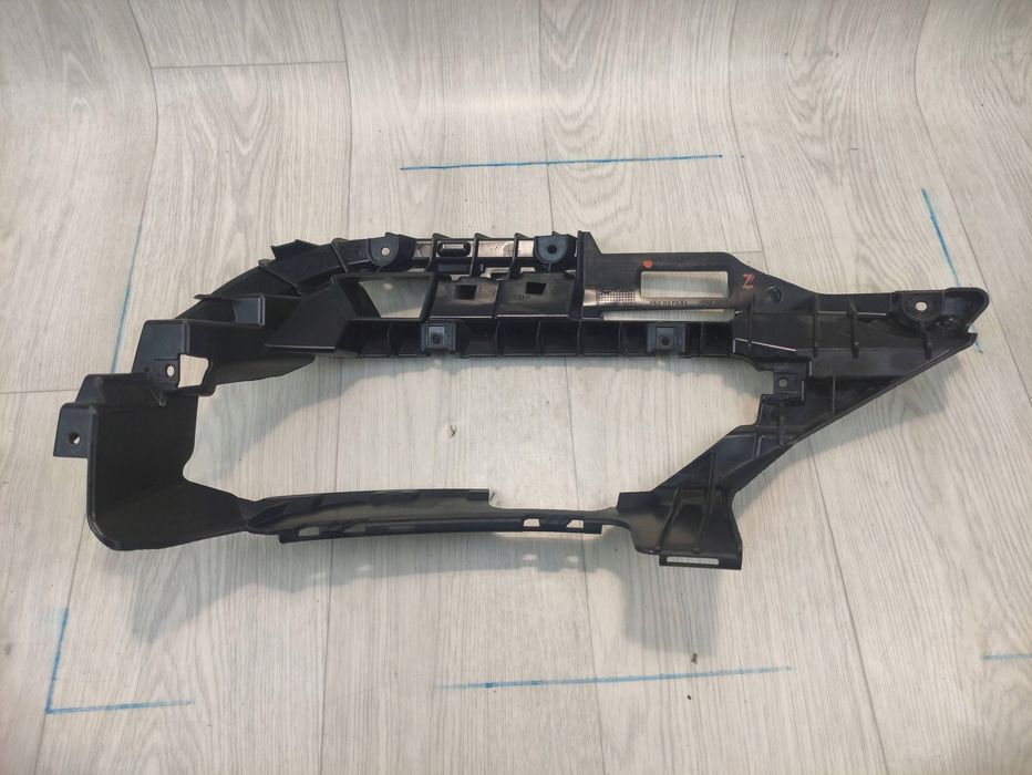 audi a4 b9 mocowanie wydechu prawy tył 8w0807348e