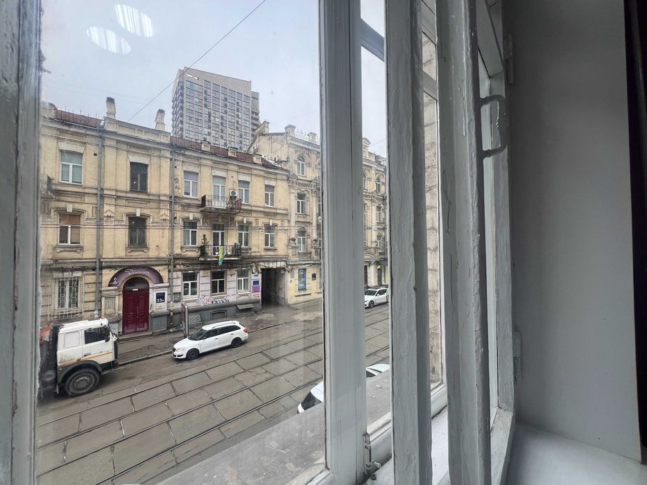 Місце у хостелі, Шевченківський р-н/Є опалення, комфортна температура.