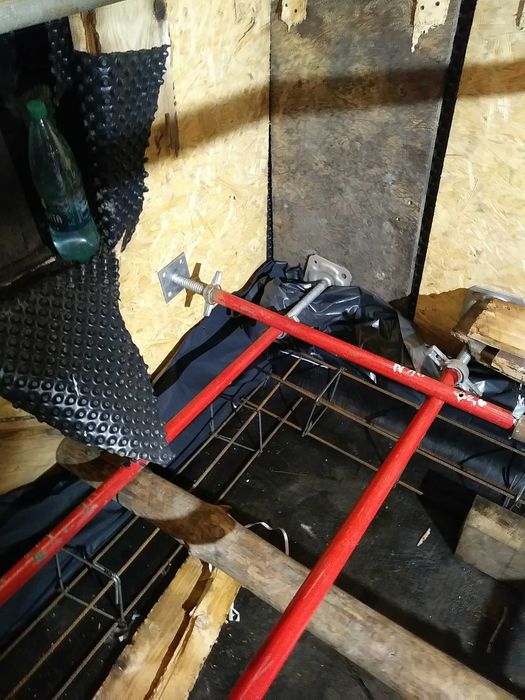 Stemple podpory budowlane