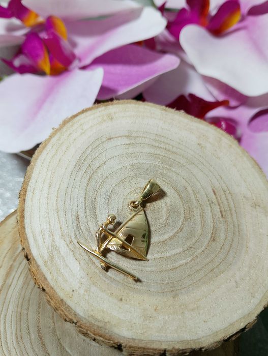 Śliczna Złota Zawieszka 2,09 G 585