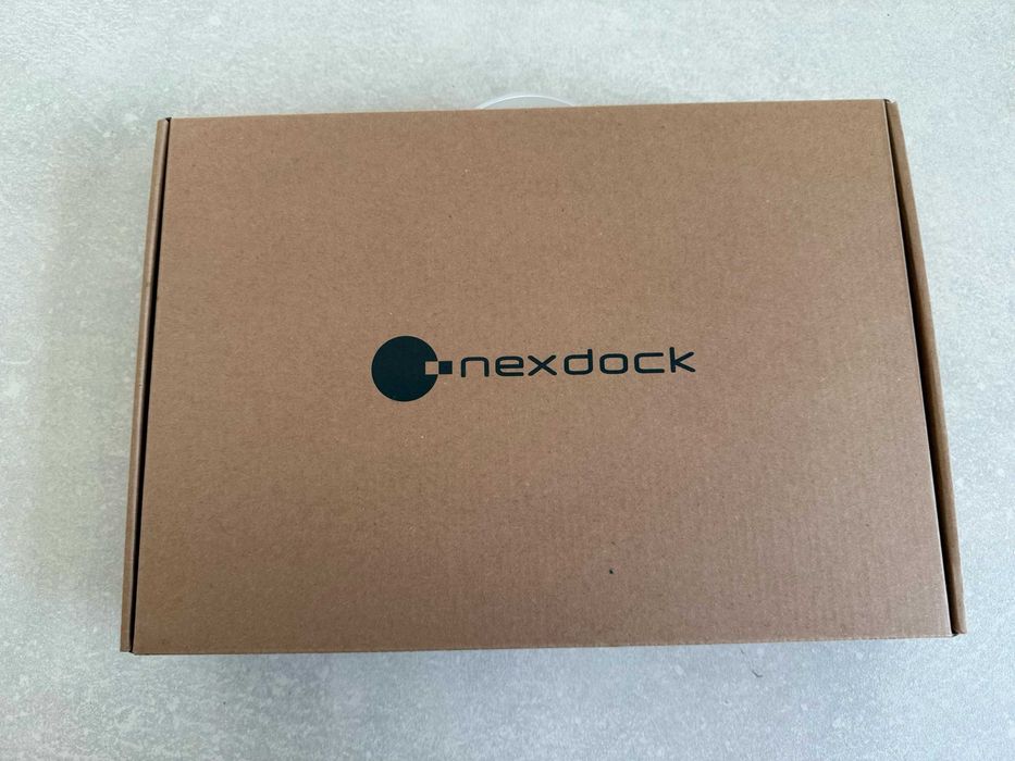 NexDock 13.3" mobilny monitor i stacja dokująca do smartphone