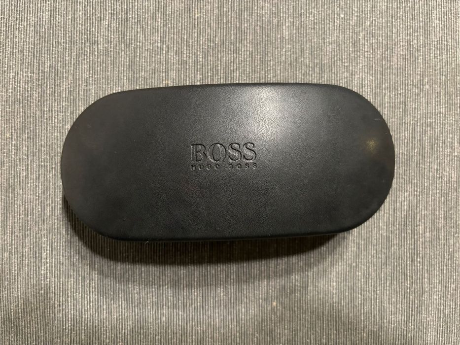 Skórzane Etui do okularów Boss
